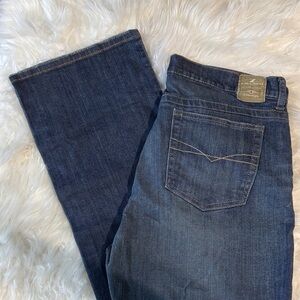 Z. Cavaricci Women’s Dark Wash Boot Cut Jeans with Back Pocket Stitching Size 14